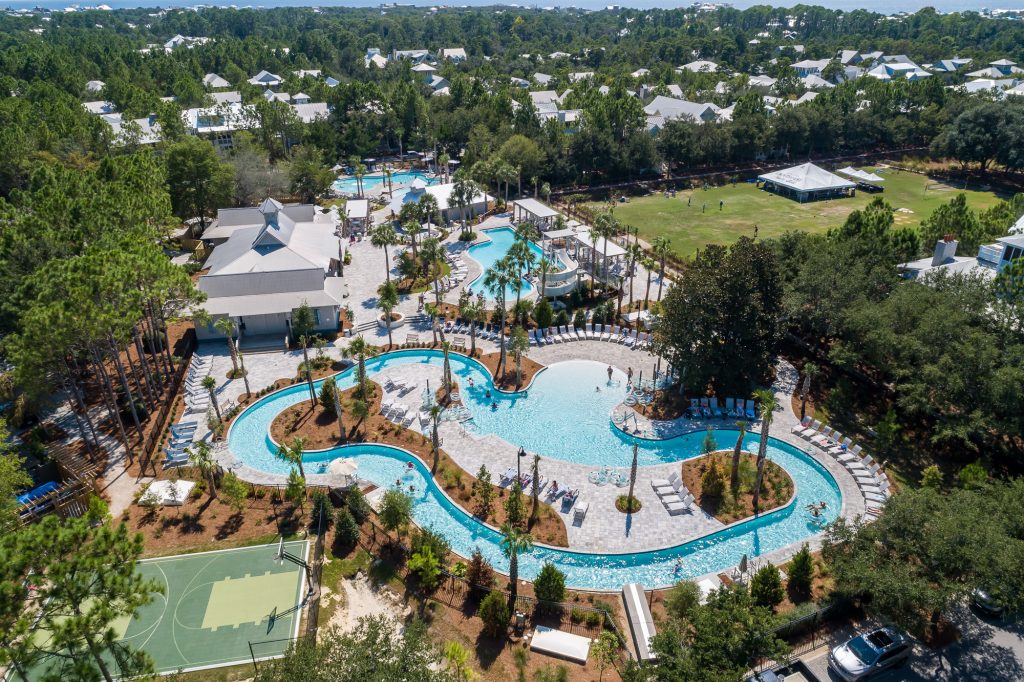 lazy river at watercolor inn